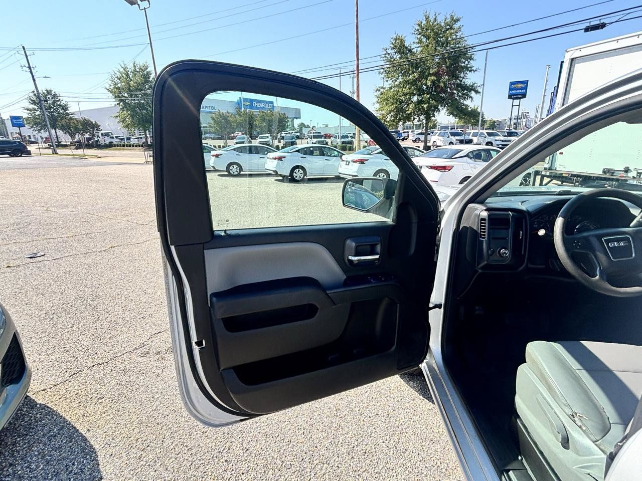 Used 2018 GMC Sierra 1500 2WD Regular Cab image 46