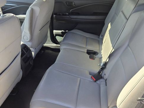 Used 2023 Honda Passport EX-L image 12