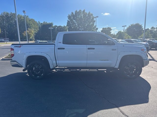 Used 2015 Toyota Tundra SR5 w/ SR5 Upgrade Package AWD/4WD image 2