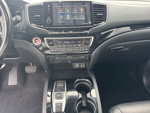 Used 2020 Honda Pilot Touring image 31