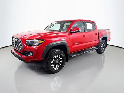 Certified 2022 Toyota Tacoma TRD Off-Road w/ TRD Premium Off Road Package AWD/4WD image 3