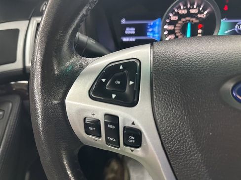 Used 2014 Ford Explorer Limited w/ Equipment Group 302A AWD/4WD image 38