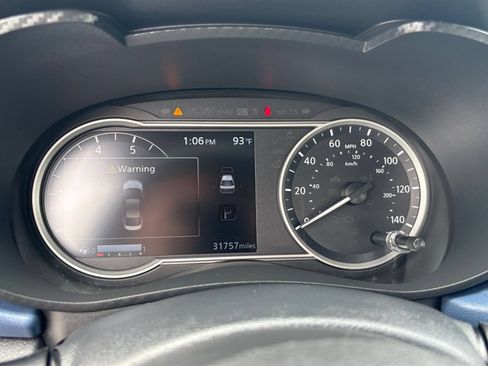 Used 2025 Nissan Versa SV FWD image 35