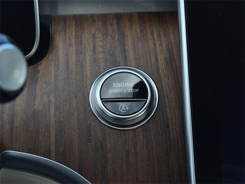 Certified 2023 Mercedes-Benz C 300 4MATIC Sedan image 20