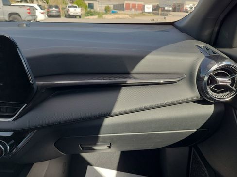 Used 2025 Chevrolet Equinox LT FWD image 33