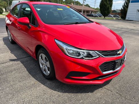 Used 2017 Chevrolet Cruze LS FWD image 7