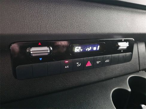 Used 2024 Mercedes-Benz Sprinter 2500 image 19