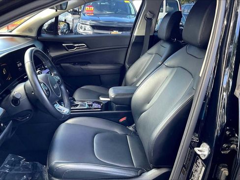 Used 2023 Kia Sportage EX image 24