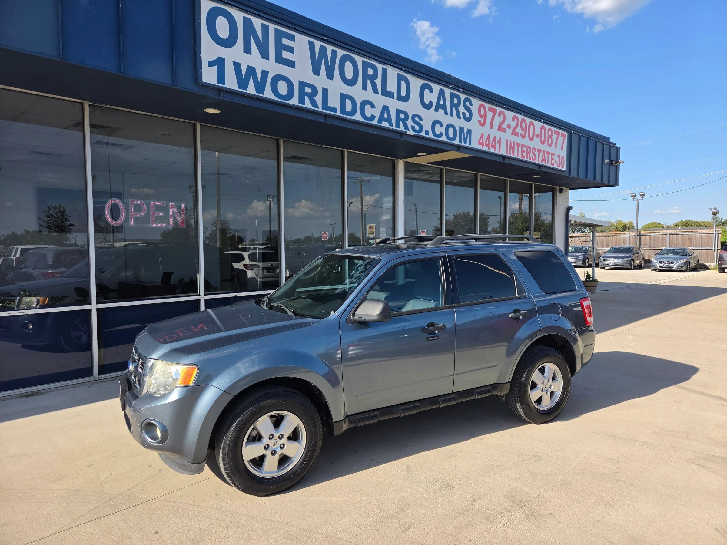 Used 2011 Ford Escape XLT w/ 202A Rapid Spec Order Code FWD image 2