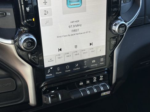 Used 2024 RAM 2500 Laramie image 23