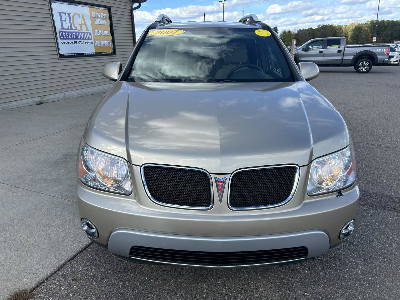 Used 2008 Pontiac Torrent 2WD w/ Preferred Package image 2
