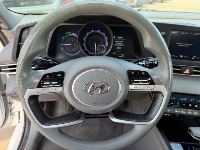 Used 2023 Hyundai Elantra Blue FWD image 13