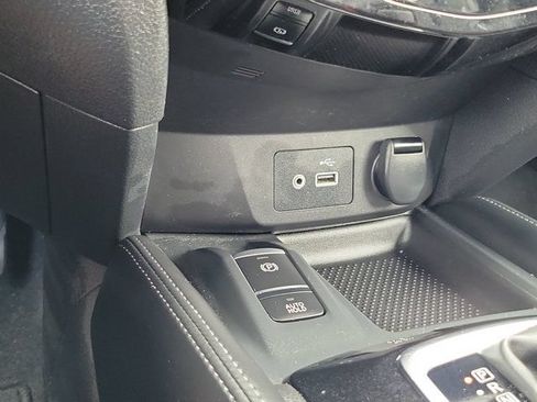 Certified 2019 Nissan Rogue SL w/ Premium Package FWD image 28