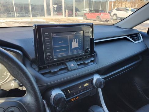 Used 2020 Toyota RAV4 LE w/ Carpet Mat Package image 21