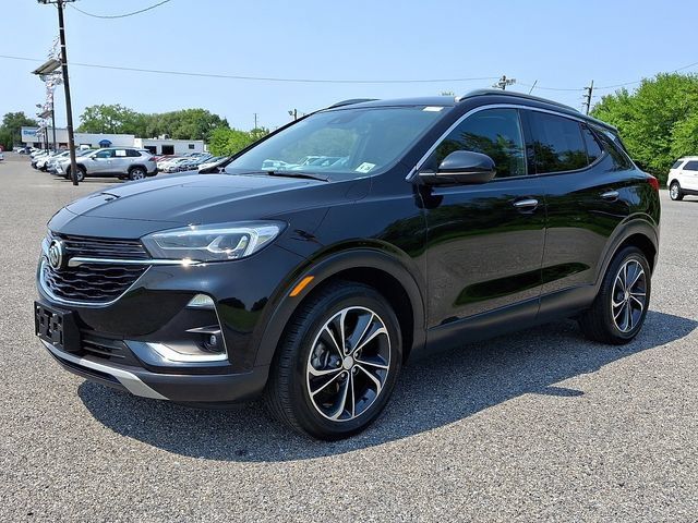 Used 2023 Buick Encore GX Essence FWD image 3