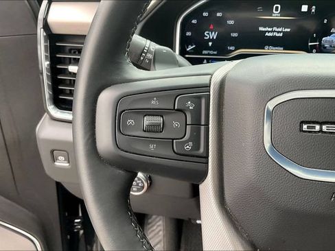 Used 2024 GMC Sierra 1500 Denali w/ Technology Package AWD/4WD image 12