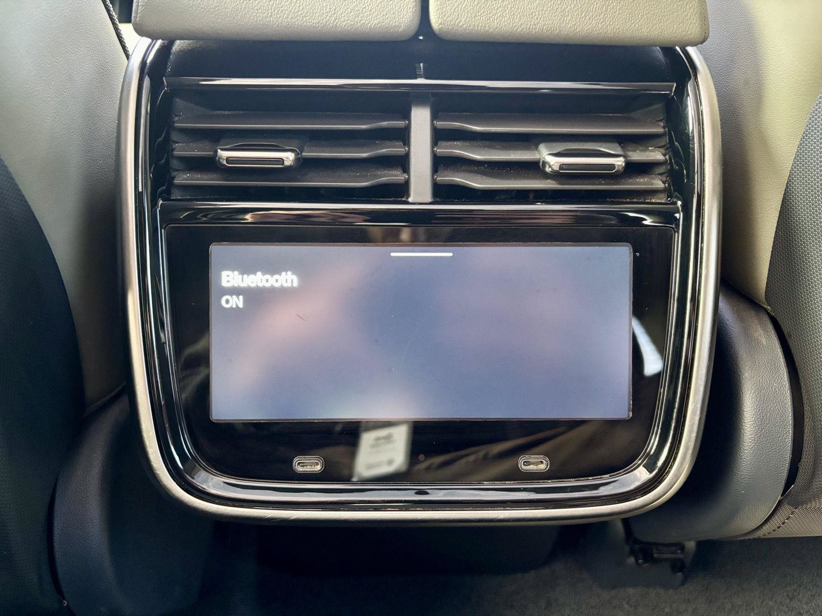 Used 2022 Rivian R1T Adventure AWD/4WD image 24
