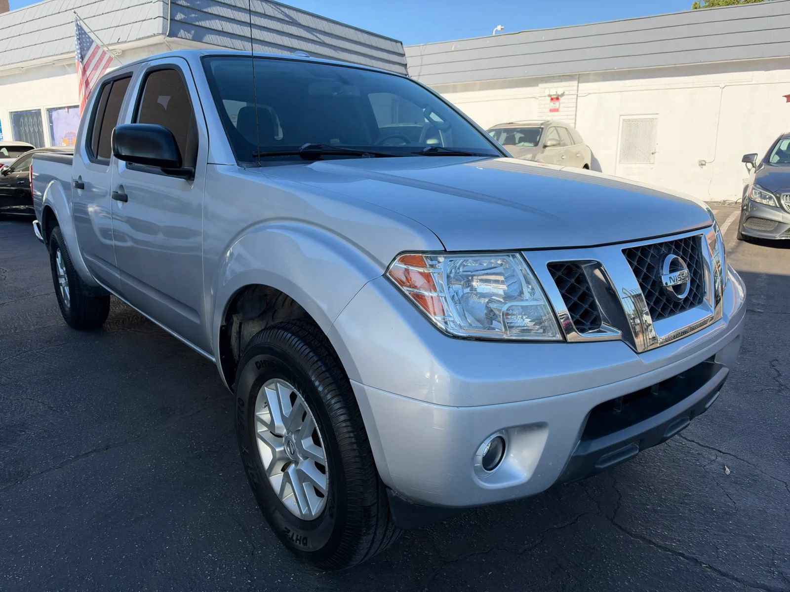 Used 2016 Nissan Frontier SV w/ SV Value Truck Package RWD image 6