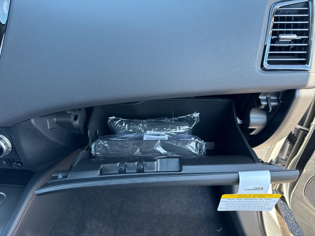 New 2027 Mitsubishi Outlander Sport SE FWD image 18