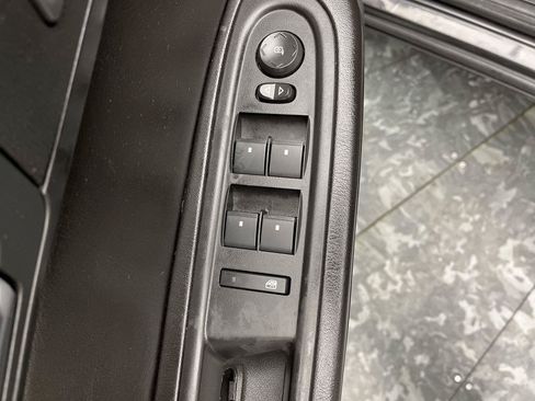 Used 2015 Chevrolet Traverse LT FWD image 8
