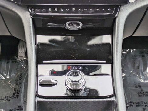 New 2026 Jeep Grand Cherokee L Limited AWD/4WD image 21