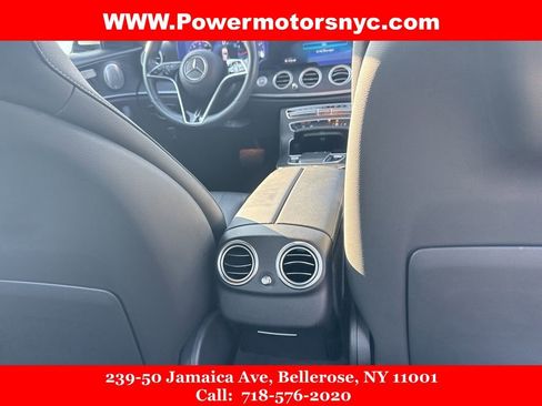 Used 2022 Mercedes-Benz E 350 4MATIC Sedan w/ AMG Line Exterior image 20