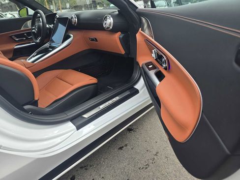 New 2026 Mercedes-Benz SL 63 AMG 4MATIC image 10