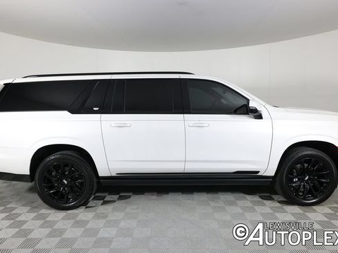 Used 2021 Cadillac Escalade ESV Sport Platinum w/ LPO, ONYX Package AWD/4WD image 4