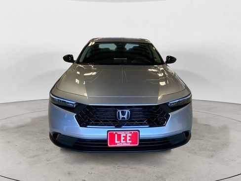 New 2025 Honda Accord SE image 9
