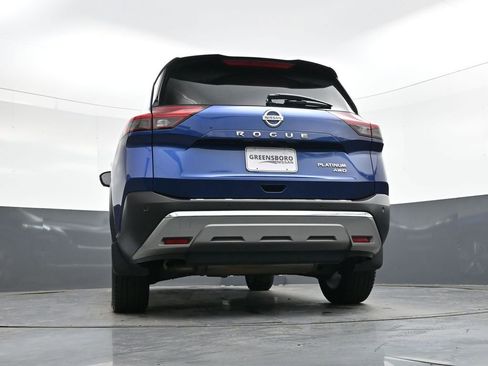 Used 2021 Nissan Rogue Platinum image 40