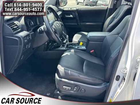 Used 2023 Toyota 4Runner TRD Off-Road Premium w/ Off Road Premium Plus Package AWD/4WD image 10
