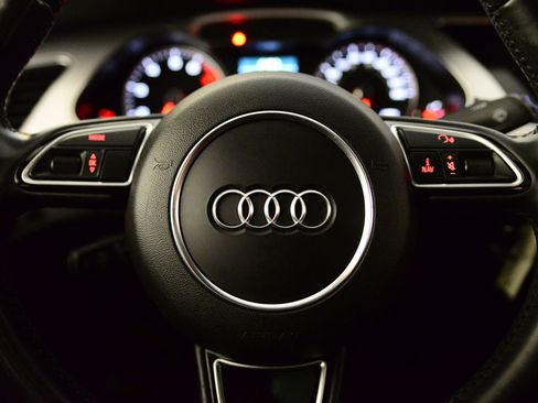 Used 2015 Audi A4 2.0T Premium Plus w/ Technology Package image 31