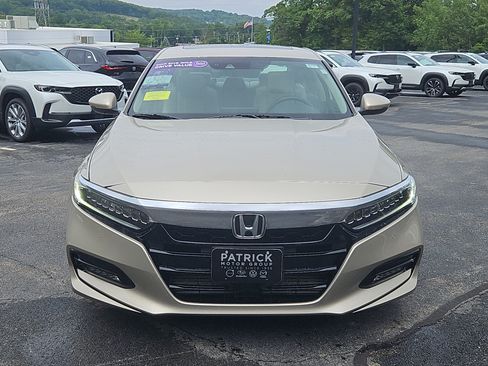 Used 2018 Honda Accord Touring image 22