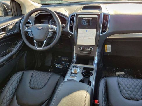 New 2024 Ford Edge Titanium w/ Equipment Group 301A image 18