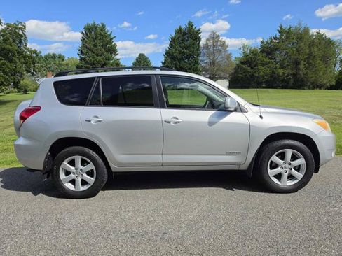 Used 2008 Toyota RAV4 Limited w/ Tow Prep Pkg FWD image 5