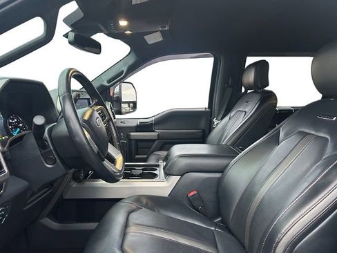 Used 2022 Ford F350 Platinum image 10