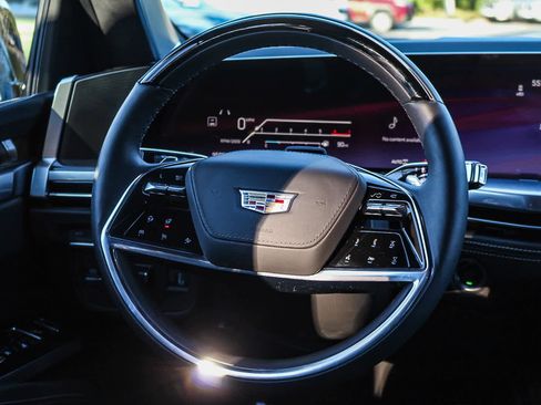 Used 2025 Cadillac Escalade Premium Luxury Platinum w/ LPO, Floor Liner Package image 15