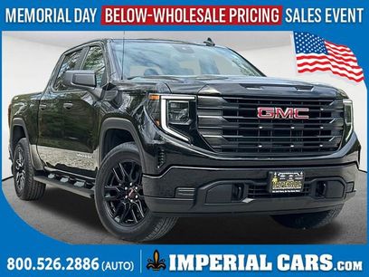Used 2024 GMC Sierra 1500 Pro w/ Graphite Edition
