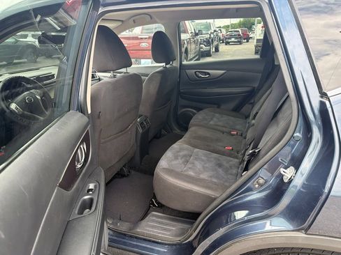 Used 2016 Nissan Rogue SV w/ SV Premium Package AWD/4WD image 7