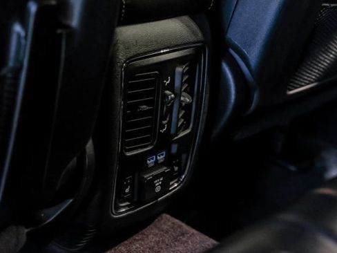 Used 2018 Jeep Grand Cherokee SRT AWD/4WD image 54