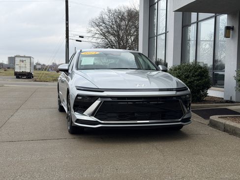 Certified 2024 Hyundai Sonata SEL image 13