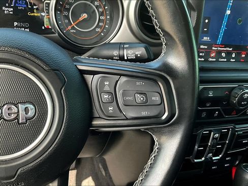 Used 2021 Jeep Wrangler Unlimited Sport AWD/4WD image 21