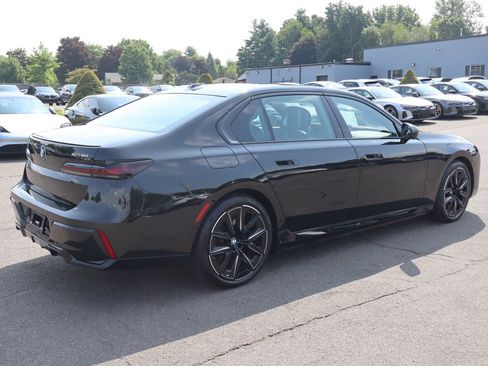 Used 2023 BMW i7 xDrive60 AWD/4WD image 5