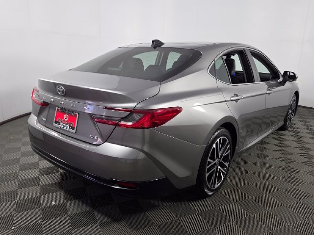 Used 2025 Toyota Camry XLE w/ Premium Plus Package FWD image 8