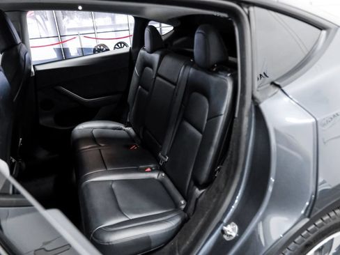 Used 2023 Tesla Model Y Long Range AWD/4WD image 36