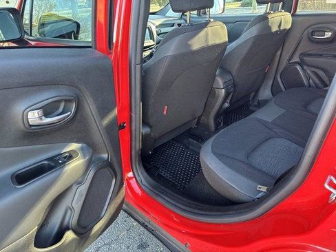 Certified 2020 Jeep Renegade Trailhawk image 19