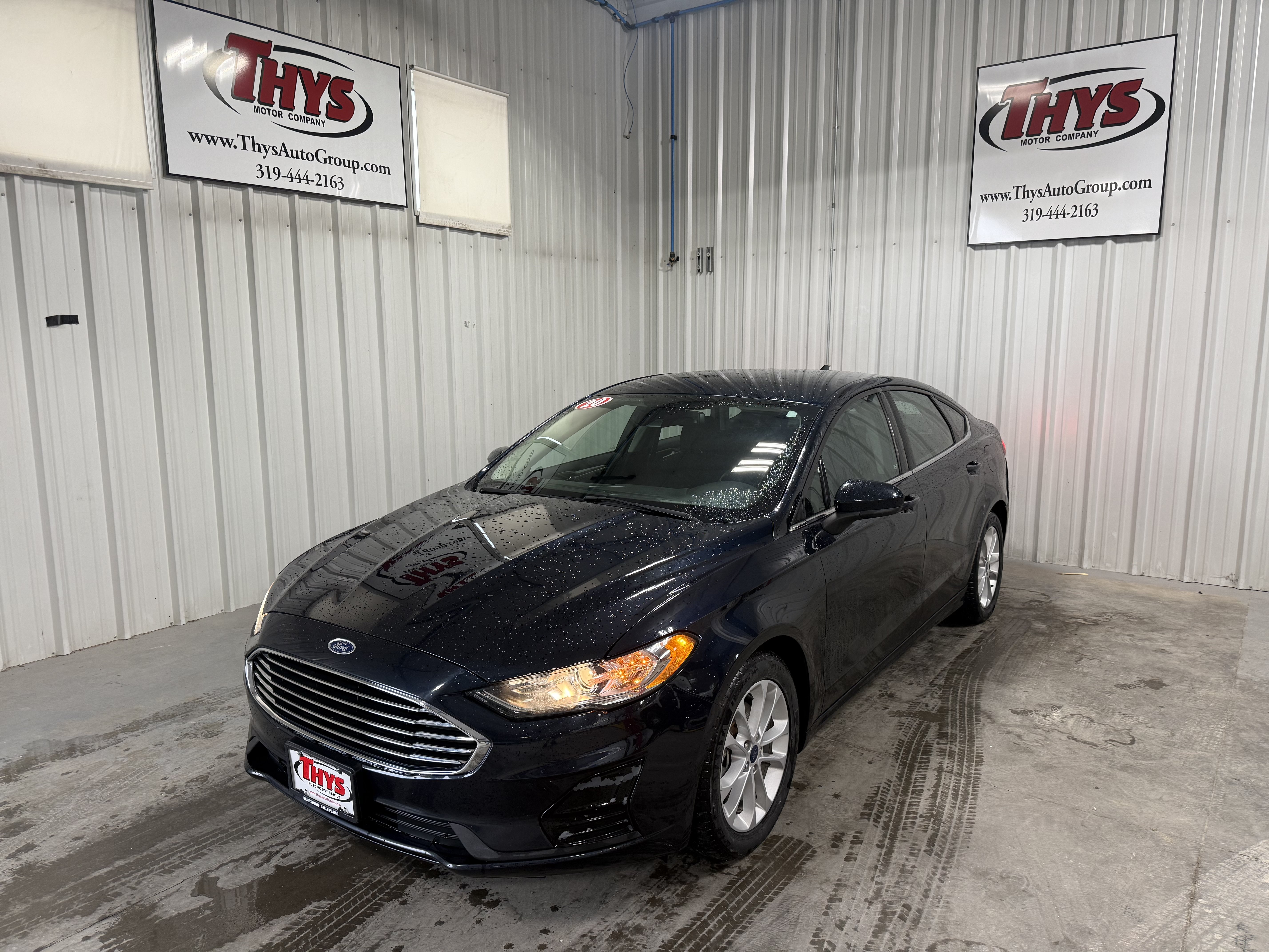 Used 2020 Ford Fusion SE FWD image 15