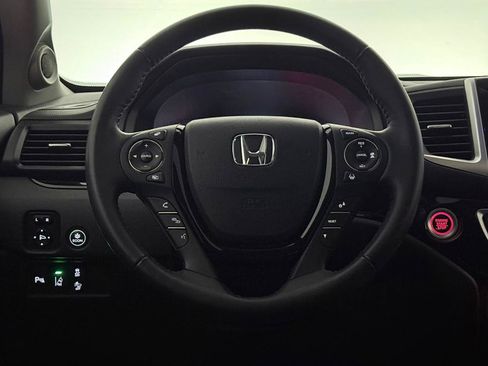 Used 2018 Honda Pilot Touring image 33