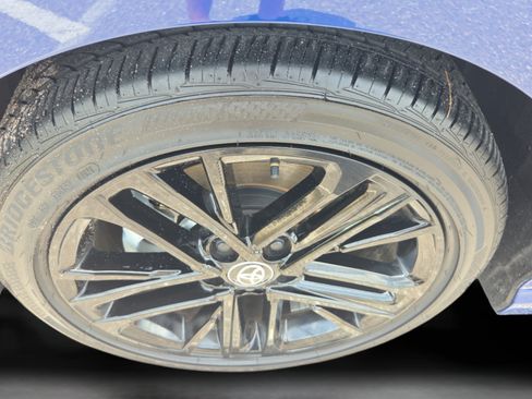 Used 2026 Toyota Camry SE FWD image 9