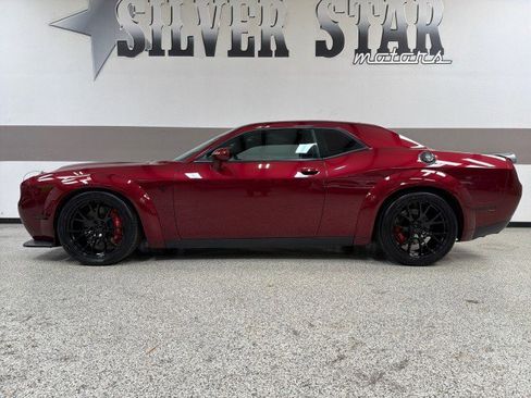 Used 2018 Dodge Challenger SRT Hellcat image 5